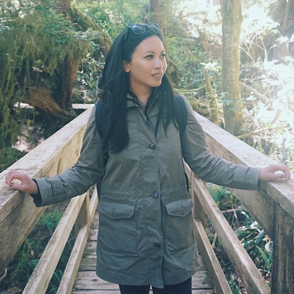 Meet your Posher, Jess! - Picture 6 of 8